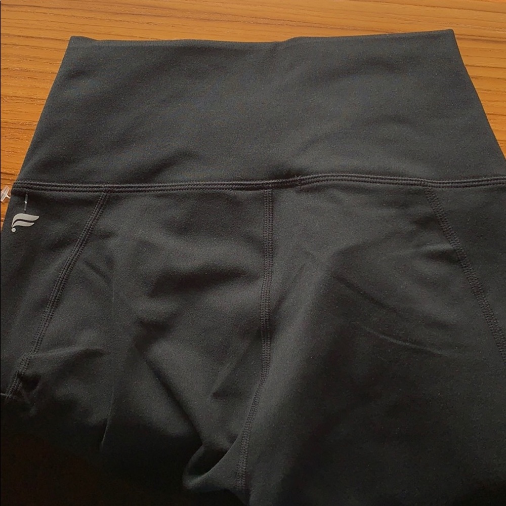 Fabletics Mila Black Powerhold 7/8 legging - Picture 3 of 9